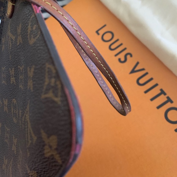 Louis Vuitton pochette - Picture 4 of 8
